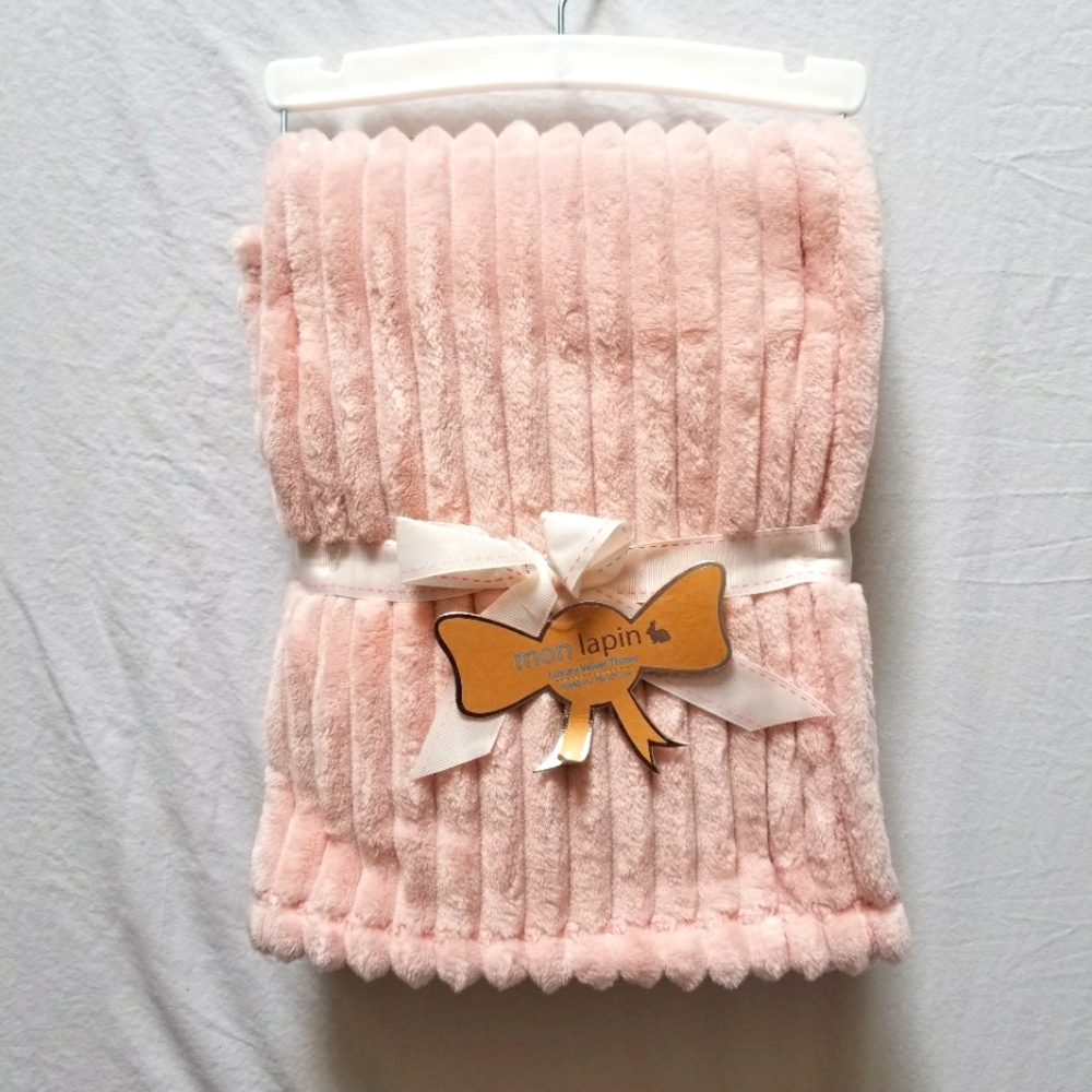 NWT Mon Lapin Rose Velvet Throw